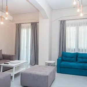 Comfy & Modern In The Heart Of Apartment